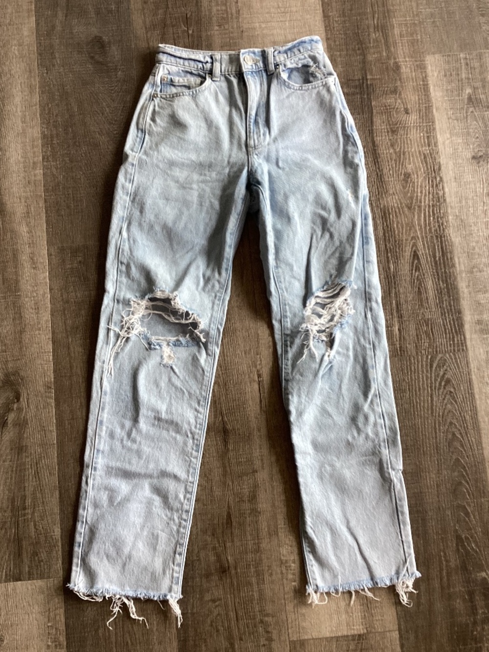 Garage distressed/ripped jeans
